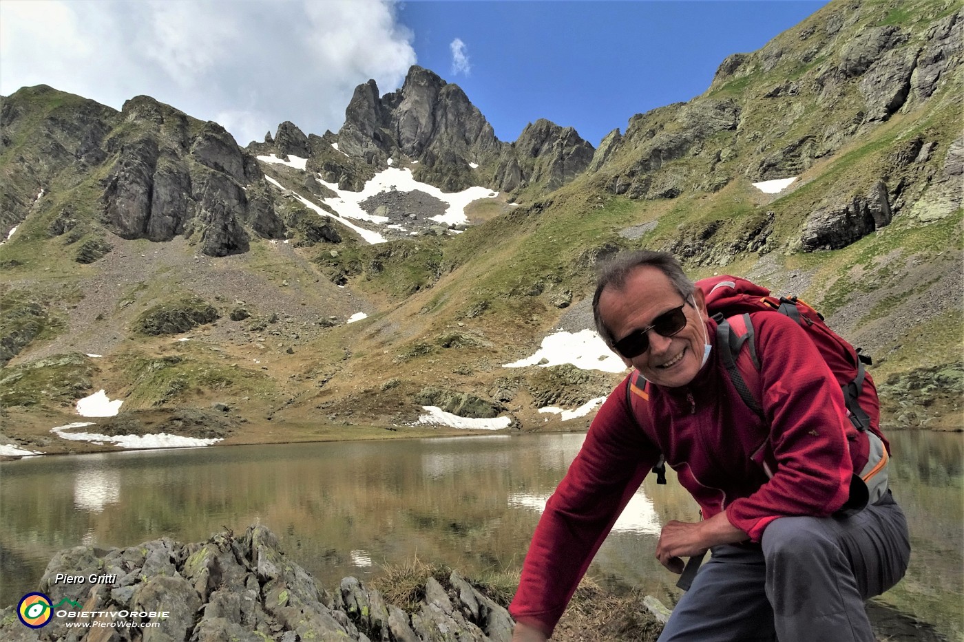 01 Ai Laghetti di Ponteranica (1116 m) con vista in Valletto.JPG